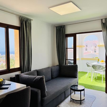 Paulmarie Apartment Ocean View In Windsor Park 阿德耶 外观 照片